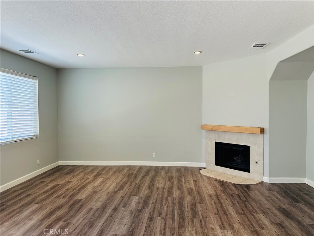 MLS #SB25193752 image #1