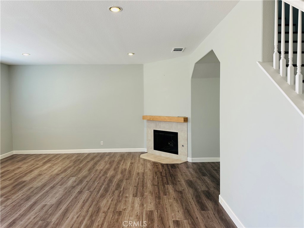 MLS #SB25193752 image #2