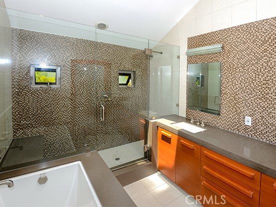 MLS #SB25194155 image #10