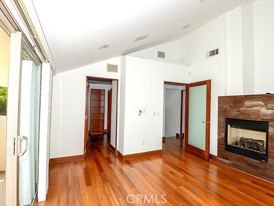 MLS #SB25194155 image #9