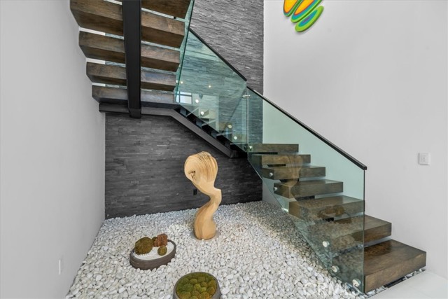 MLS #SB25194384 image #12