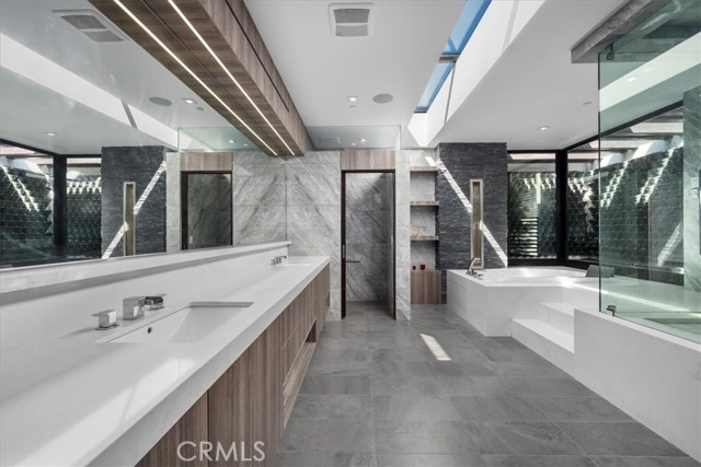 MLS #SB25194384 image #17