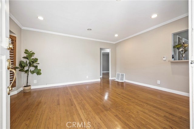 MLS #SB25197651 image #8