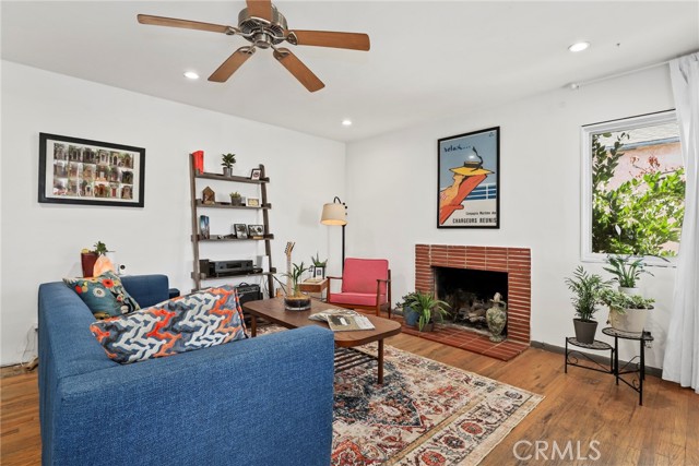 MLS #SB25198232 image #1