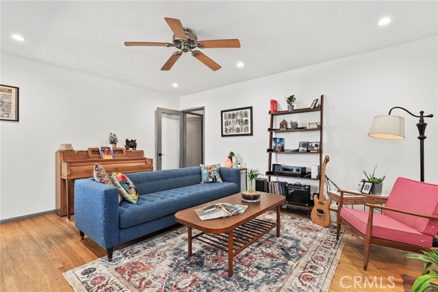 MLS #SB25198232 image #4