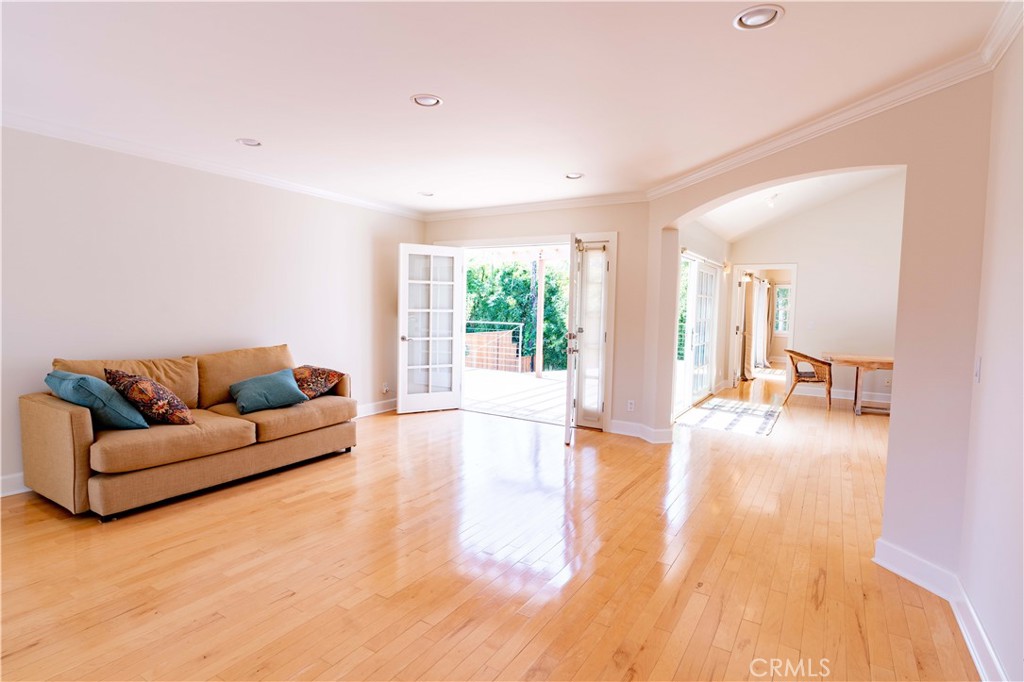 MLS #SB25199635 image #9