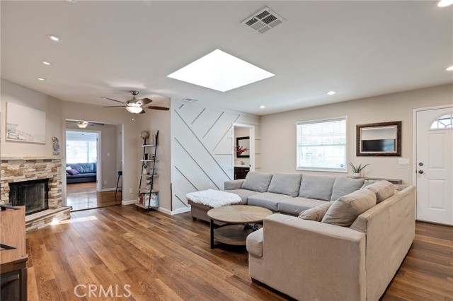 MLS #SB25201315 image #0