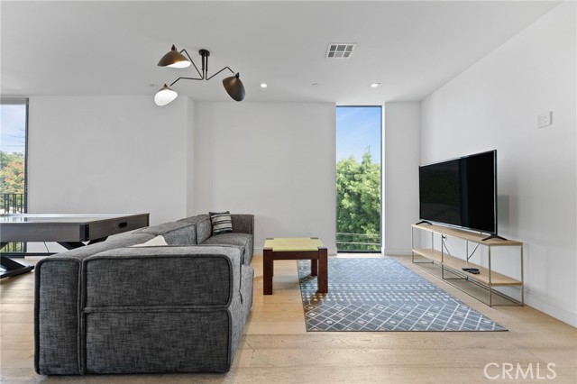 MLS #SB25201385 image #11