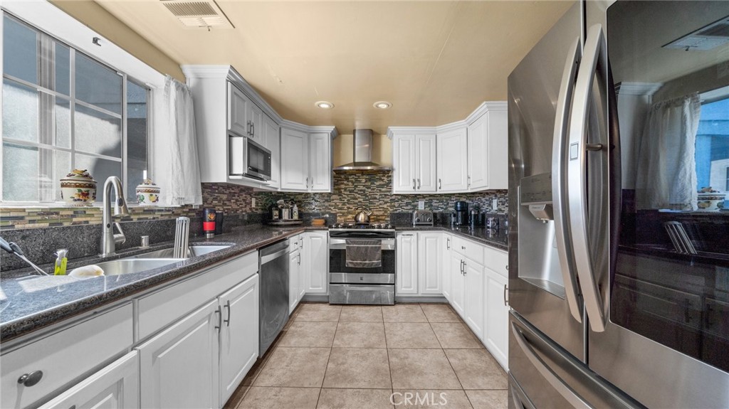 MLS #SB25202563 image #6