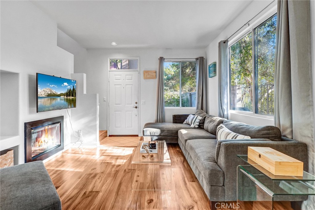 MLS #SB25203929 image #4