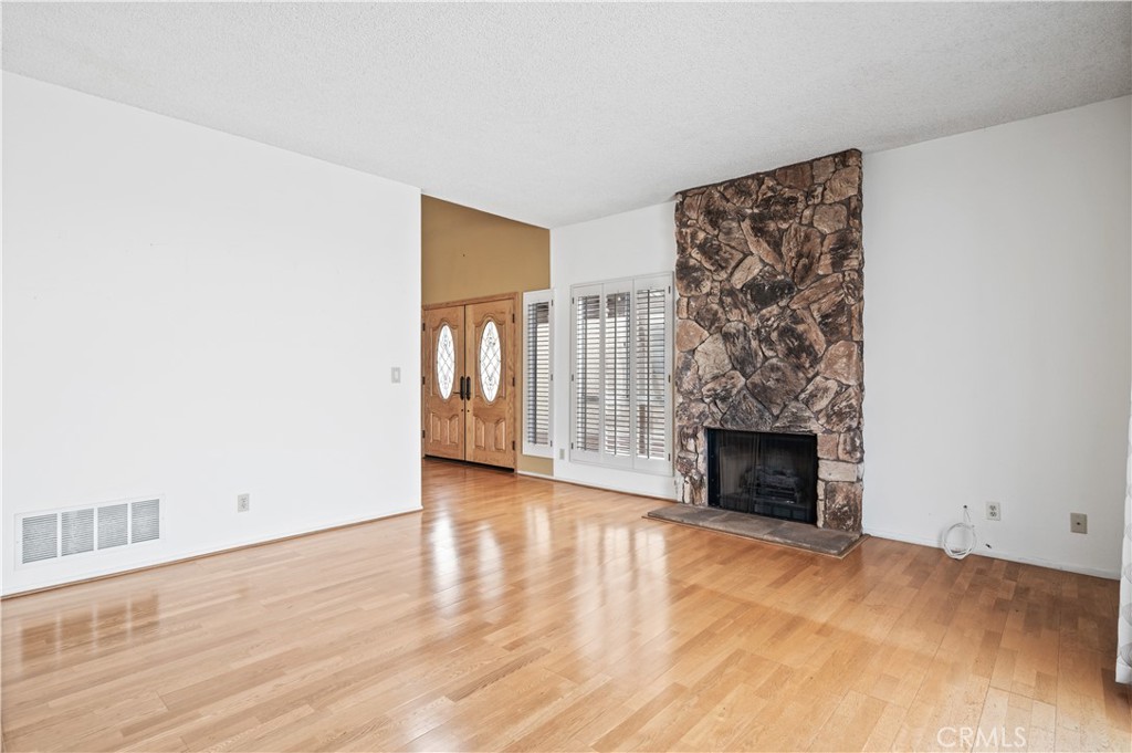 MLS #SB25204361 image #15