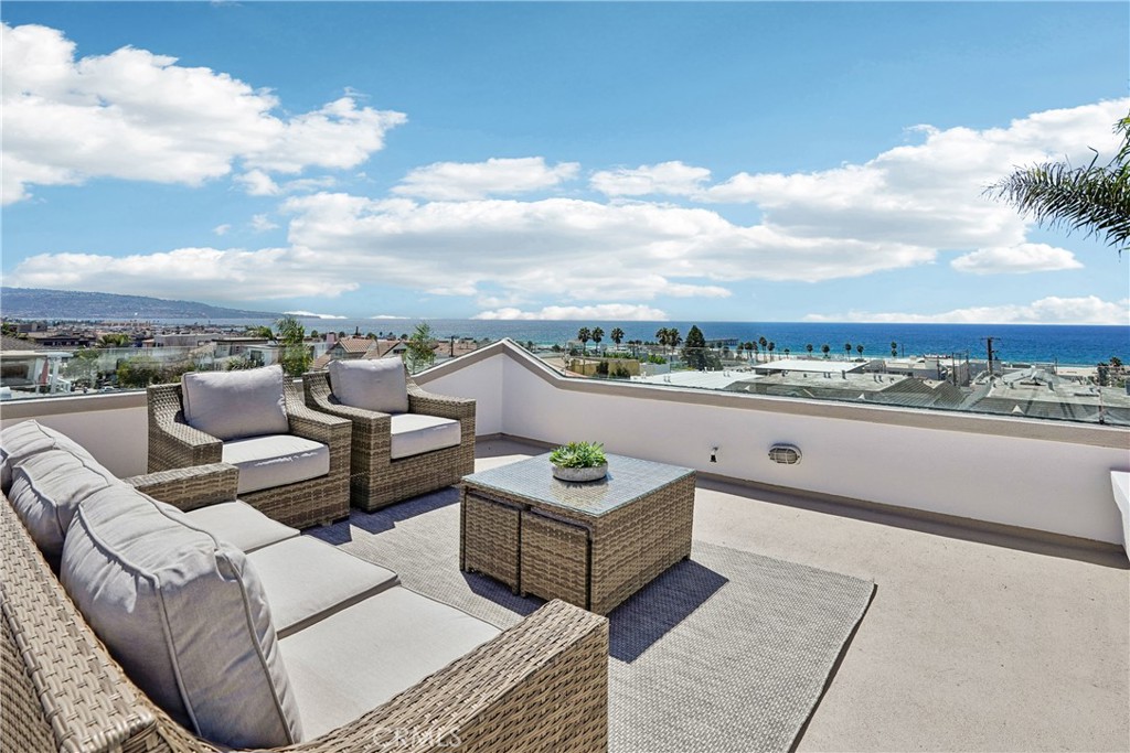 MLS #SB25214468 image #0