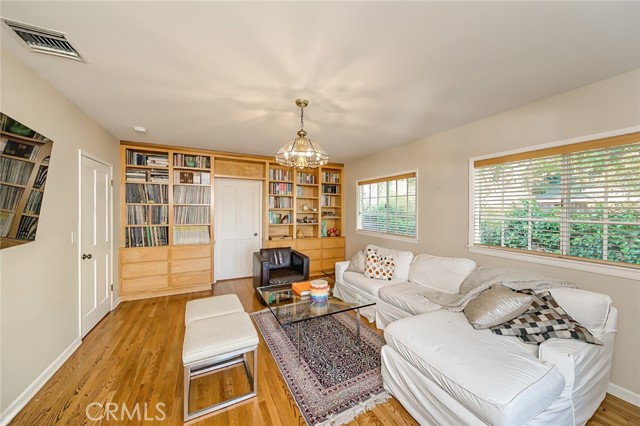 MLS #SB25214806 image #9