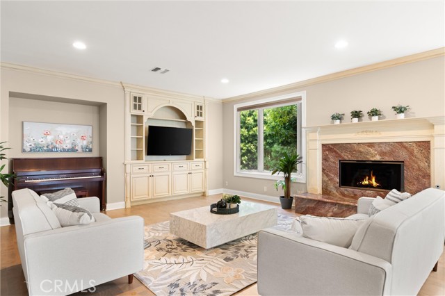 MLS #SB25215011 image #8