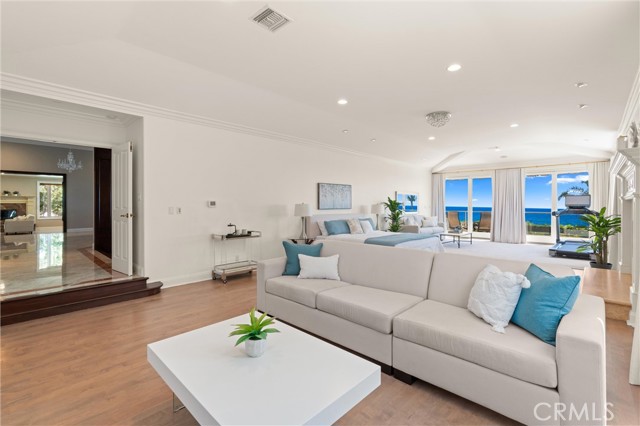 MLS #SB25215011 image #9