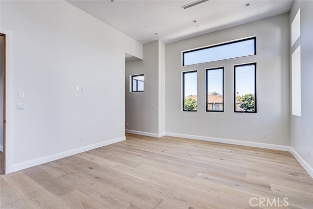 MLS #SB25215408 image #21