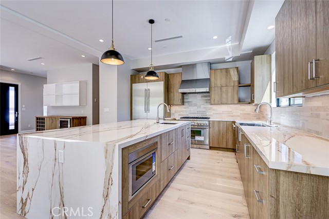 MLS #SB25215408 image #9