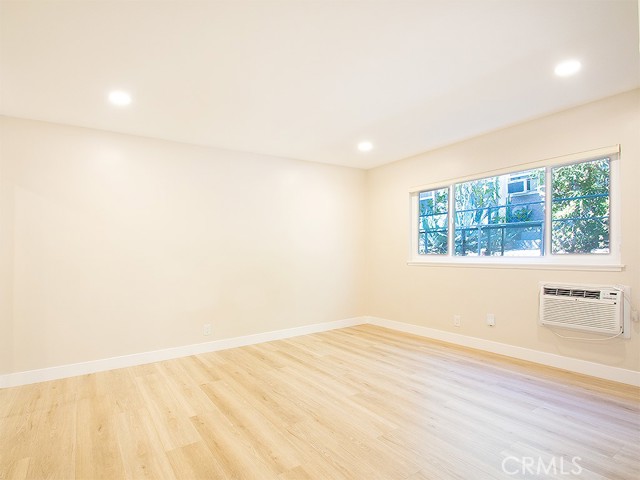 MLS #SB25215638 image #6