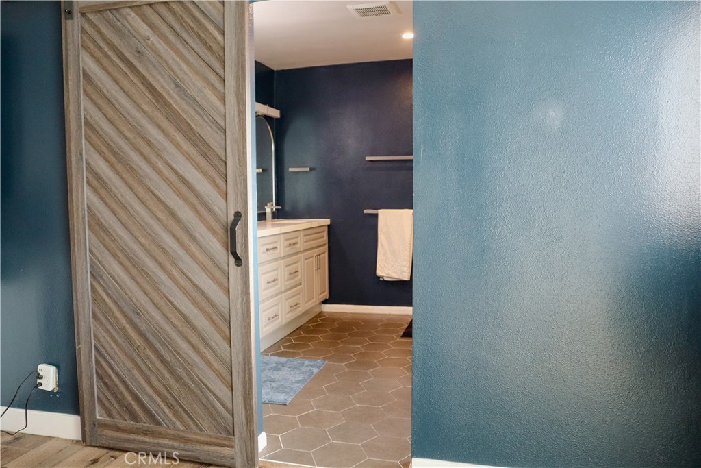 MLS #SB25216120 image #10