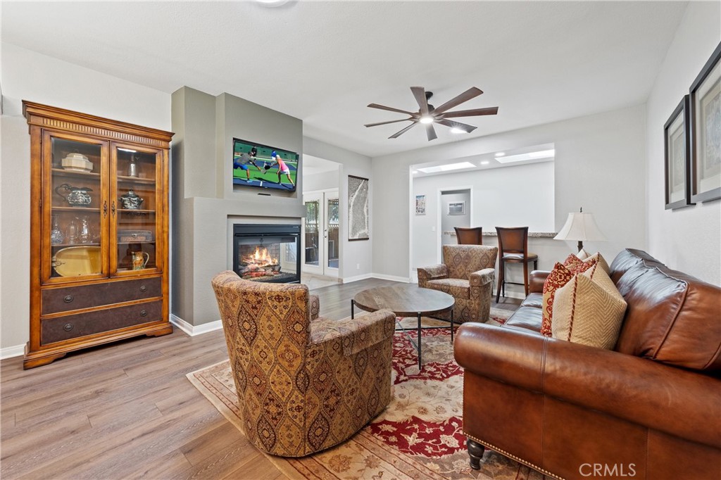 MLS #SB25216561 image #1