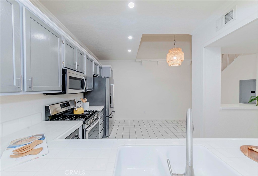 MLS #SB25216851 image #4