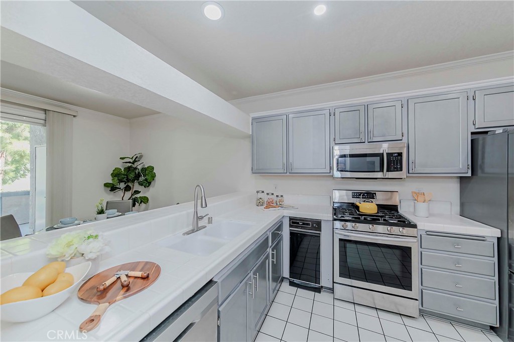 MLS #SB25216851 image #5