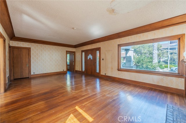 MLS #SB25219257 image #5