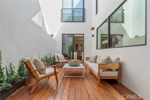 MLS #SB25178196 image #1