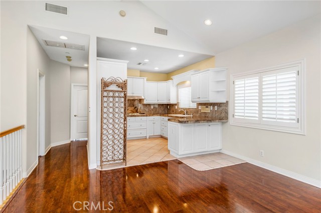 MLS #SB25219713 image #4