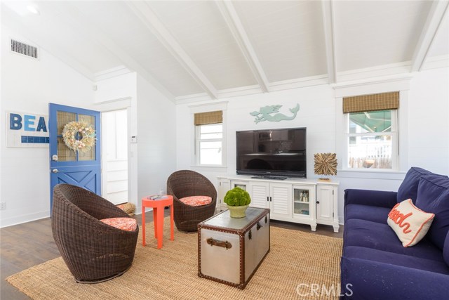 MLS #SB25220109 image #4