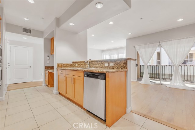 MLS #SB25220137 image #11