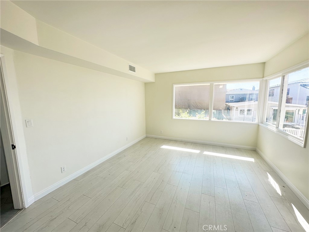 MLS #SB25220150 image #5