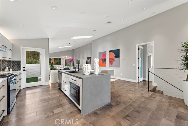 MLS #SB25220404 image #11