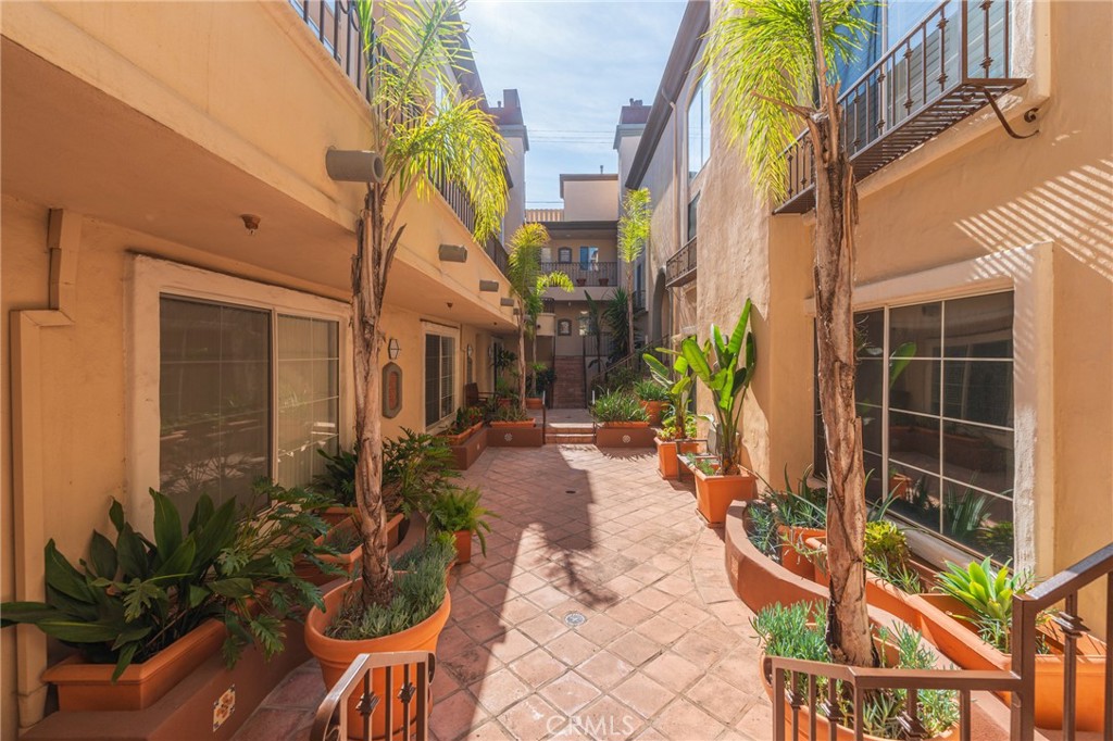 MLS #SB25221218 image #5