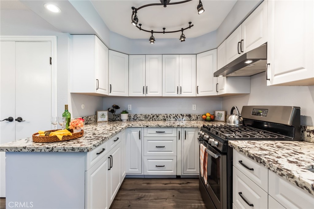 MLS #SB25222158 image #9