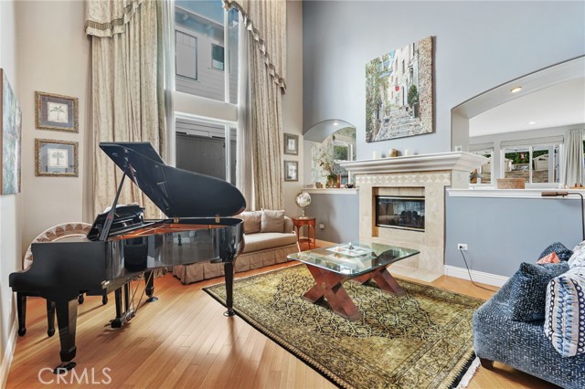 MLS #SB25222412 image #5