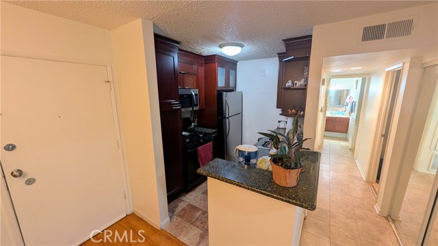 MLS #SB25222536 image #1