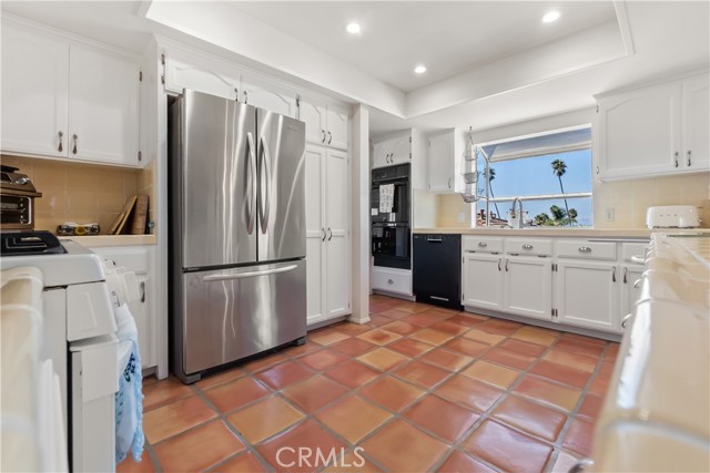 MLS #SB25222640 image #9