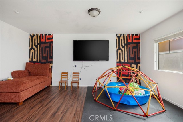 MLS #SB25222903 image #5