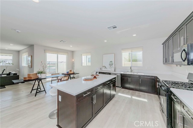 MLS #SB25223050 image #9