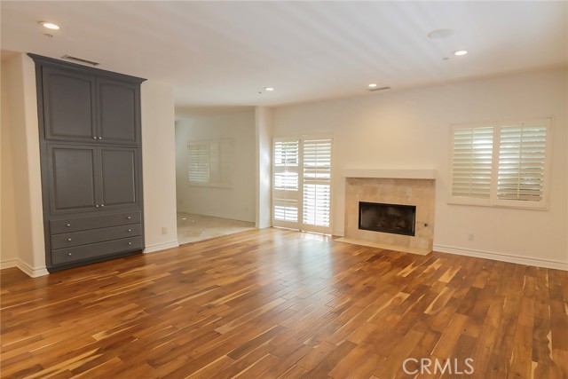 MLS #SB25178320 image #2