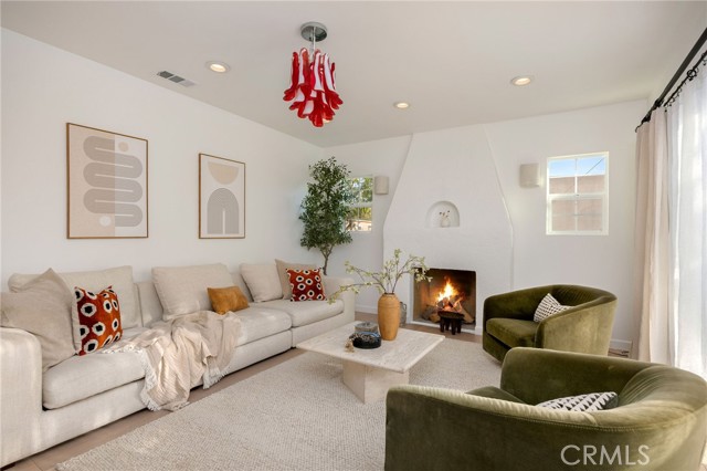 MLS #SB25223314 image #2