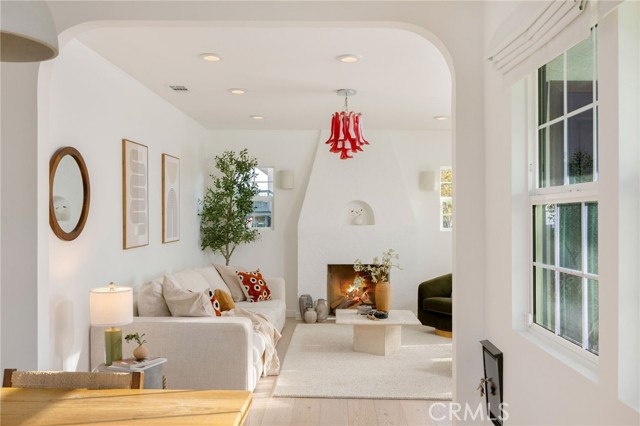 MLS #SB25223314 image #3