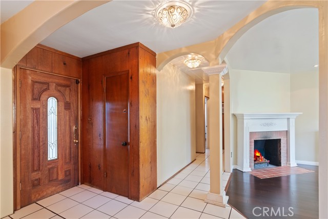 MLS #SB25223781 image #5