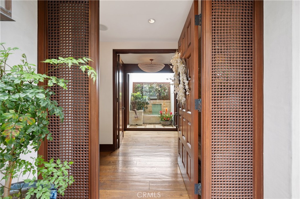 MLS #SB25224039 image #1