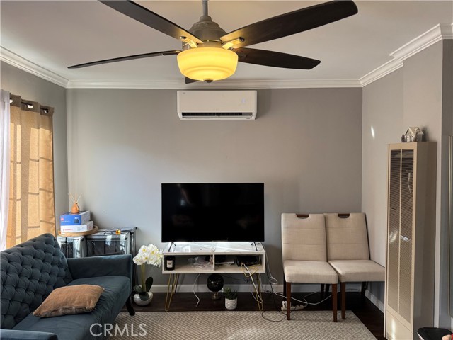 MLS #SB25224093 image #10