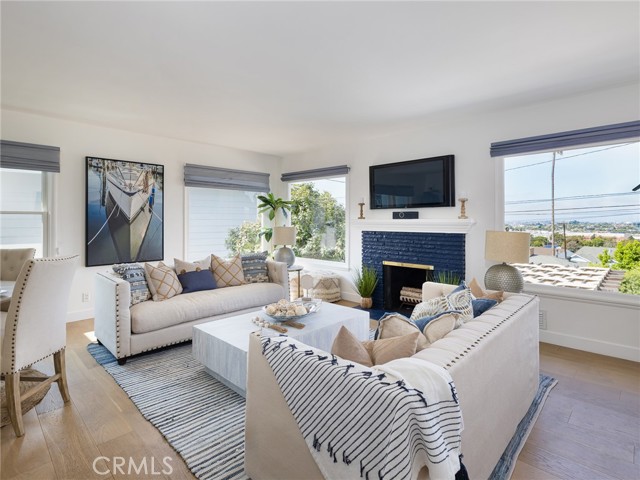 MLS #SB25224292 image #4