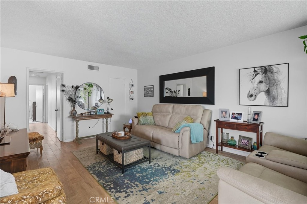 MLS #SB25224333 image #10