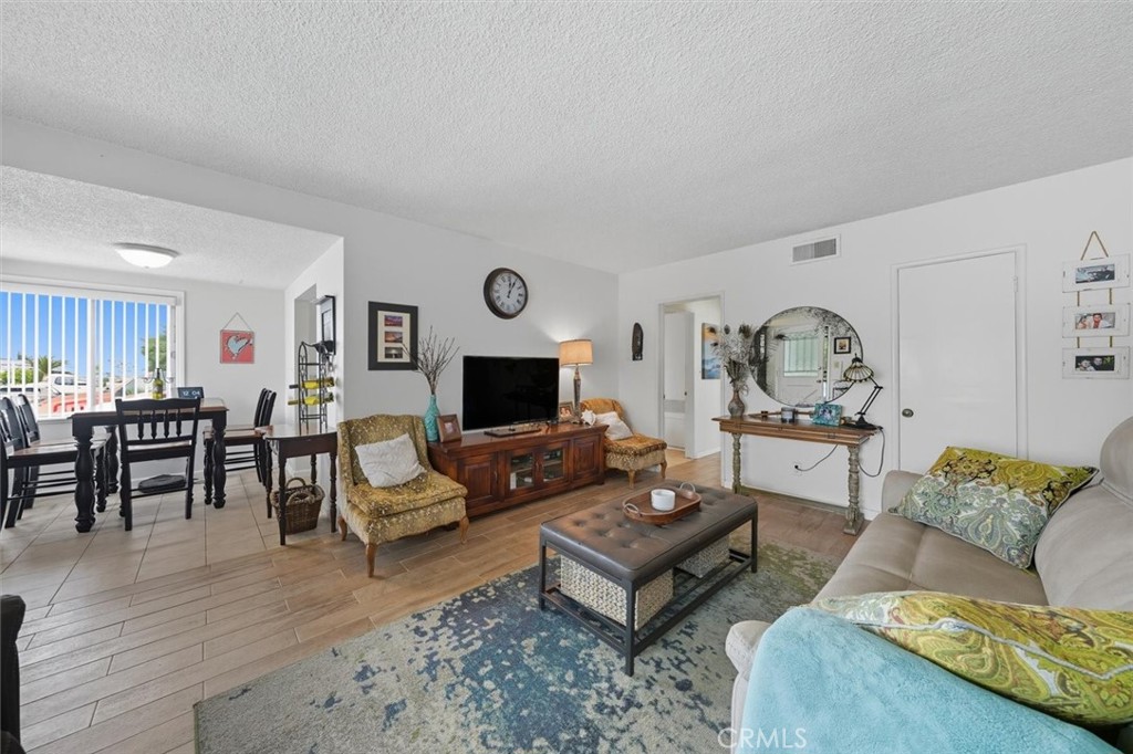 MLS #SB25224333 image #8