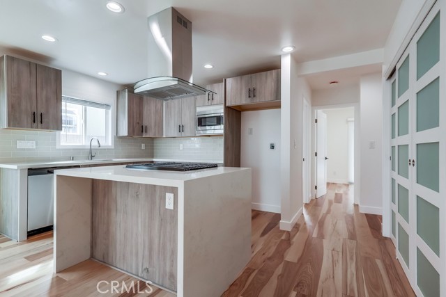 MLS #SB25224842 image #8